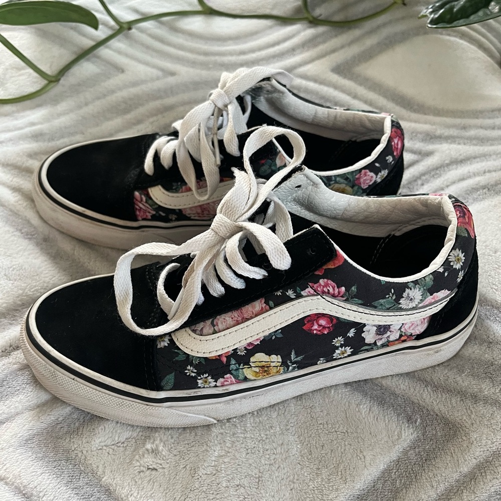 Floral Vans